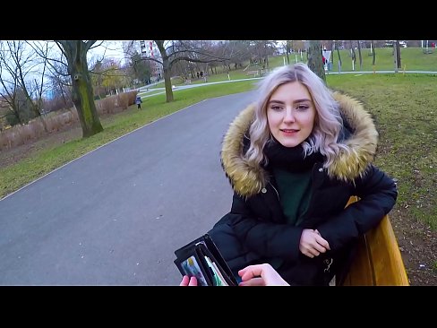 ❤️ Slikt het hete sperma van een vreemde voor geld - blowjob in het park door Eva Elfie ️  Sex at us